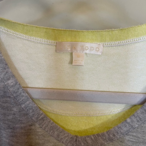 Lisa Todd sweater - Picture 2 of 7